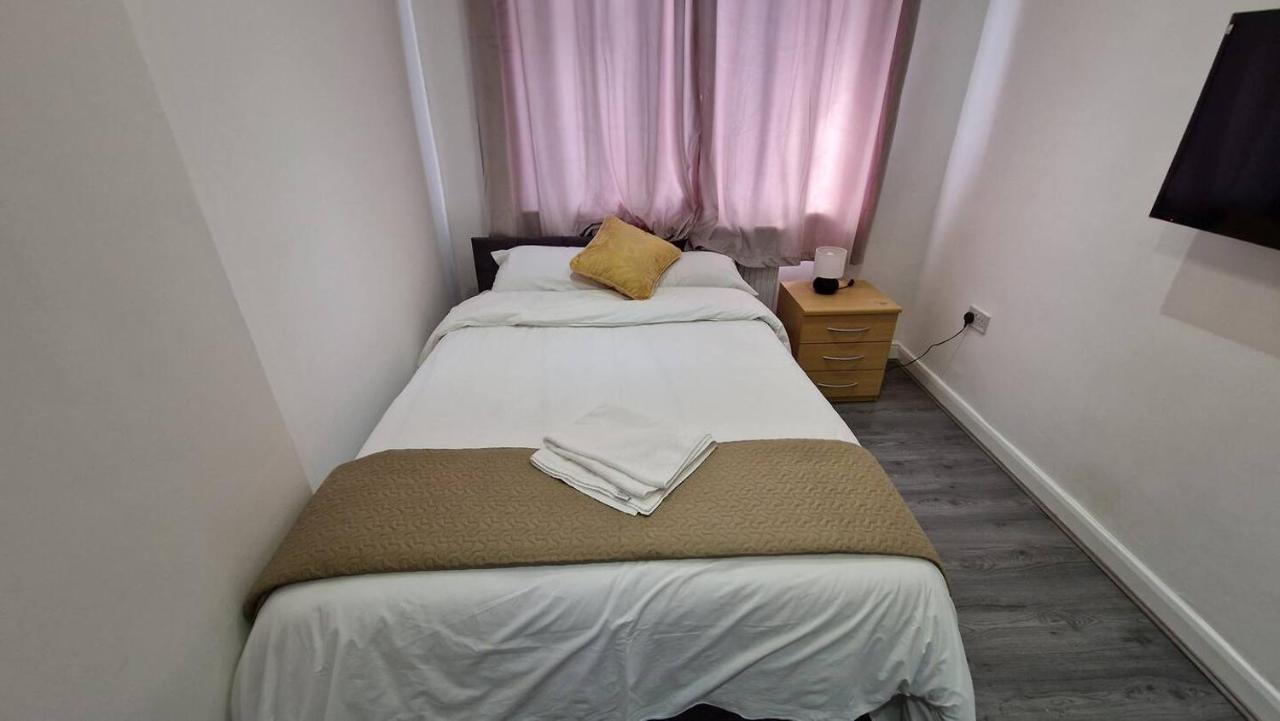 Starlet Property Wanstead ภายนอก รูปภาพ