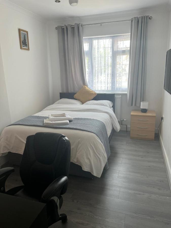 Starlet Property Wanstead ภายนอก รูปภาพ
