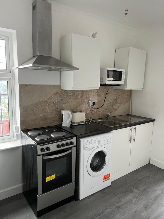 Starlet Property Wanstead ภายนอก รูปภาพ