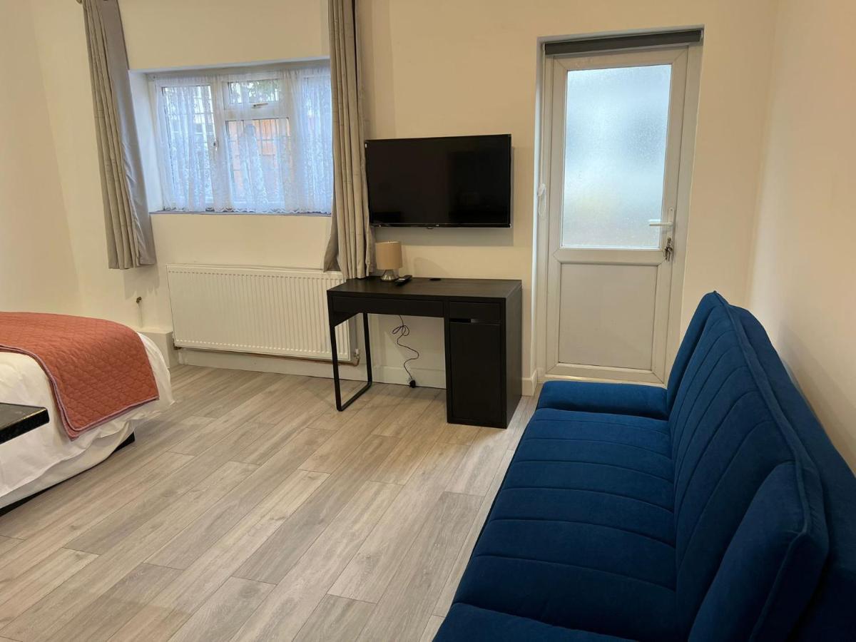 Starlet Property Wanstead ภายนอก รูปภาพ