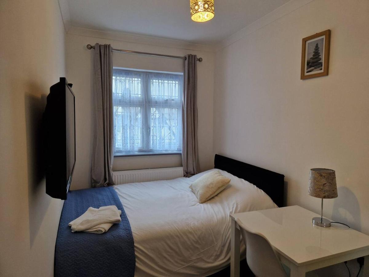 Starlet Property Wanstead ภายนอก รูปภาพ