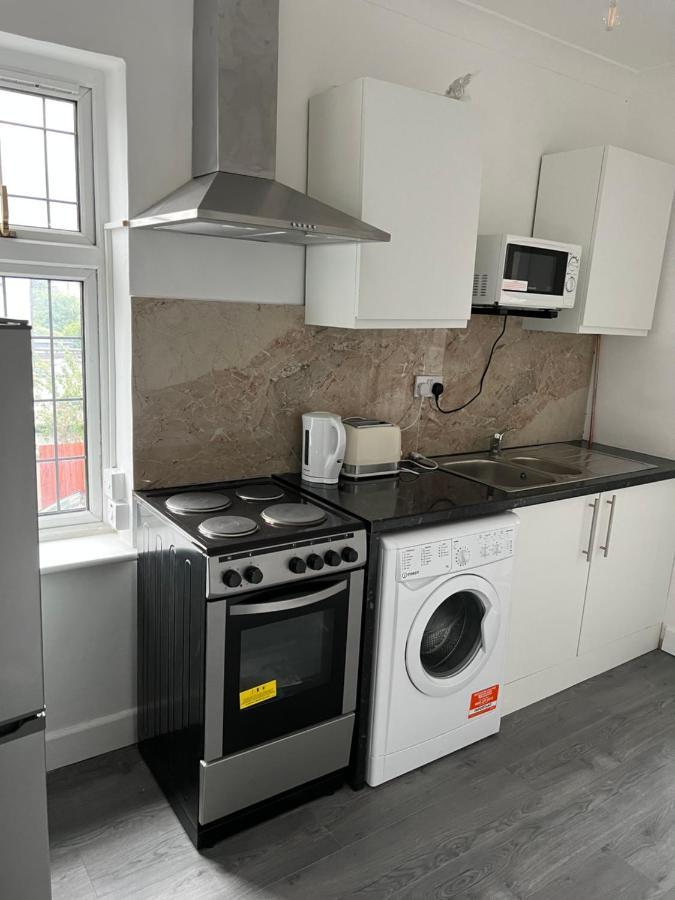 Starlet Property Wanstead ภายนอก รูปภาพ