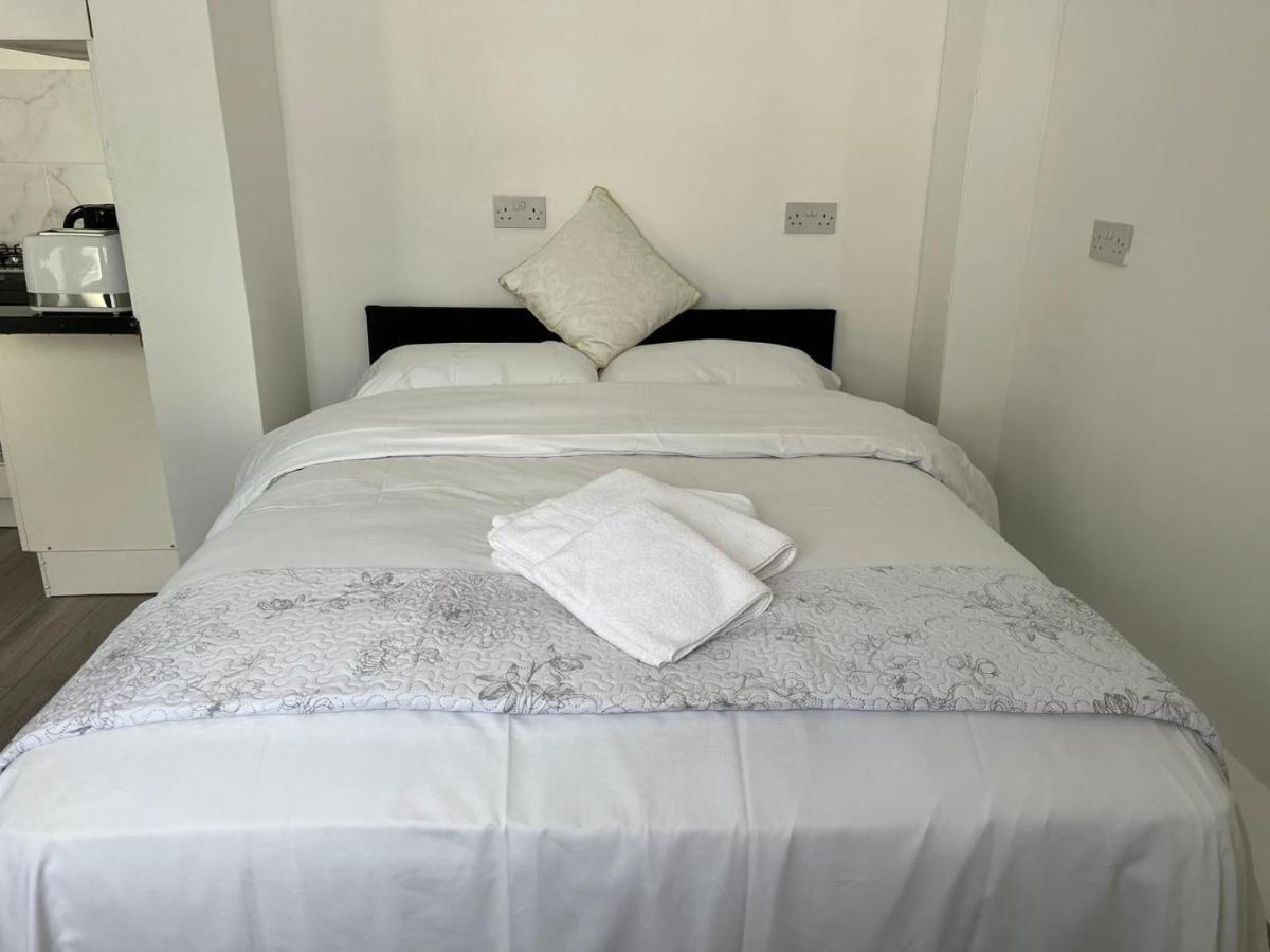 Starlet Property Wanstead ภายนอก รูปภาพ