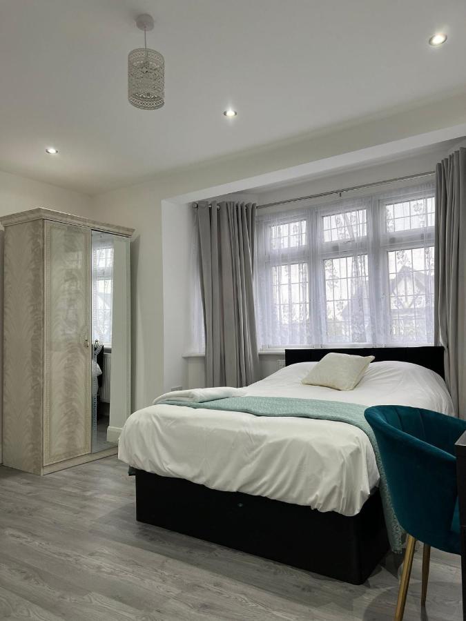Starlet Property Wanstead ภายนอก รูปภาพ