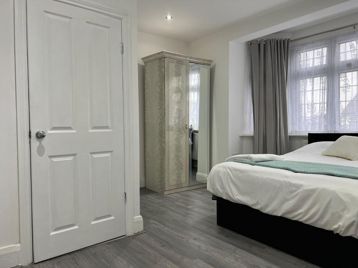 Starlet Property Wanstead ภายนอก รูปภาพ