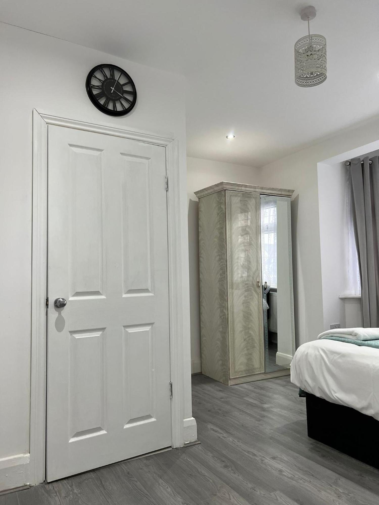 Starlet Property Wanstead ภายนอก รูปภาพ