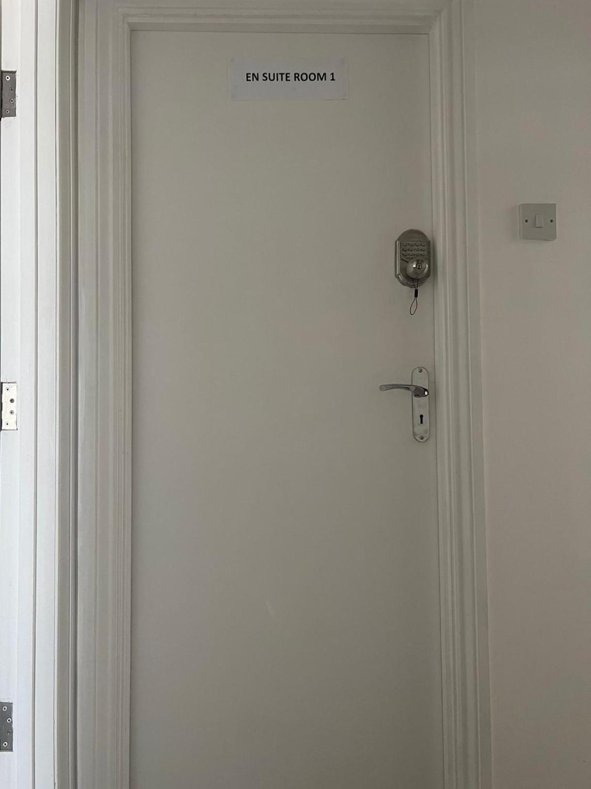 Starlet Property Wanstead ภายนอก รูปภาพ