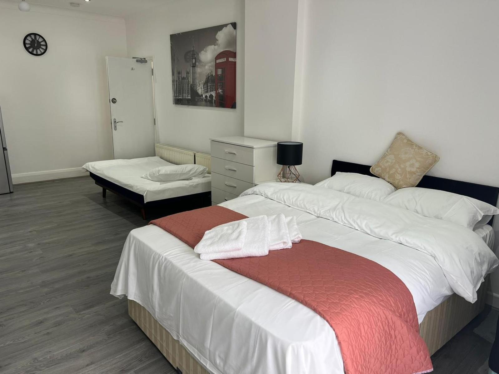 Starlet Property Wanstead ภายนอก รูปภาพ