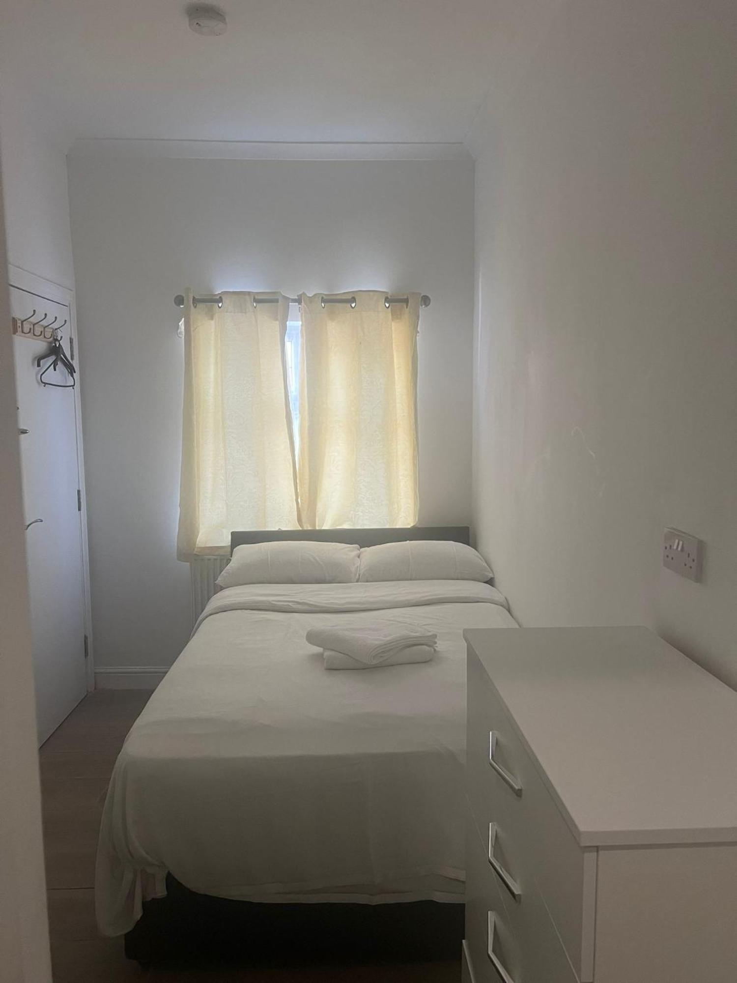 Starlet Property Wanstead ภายนอก รูปภาพ
