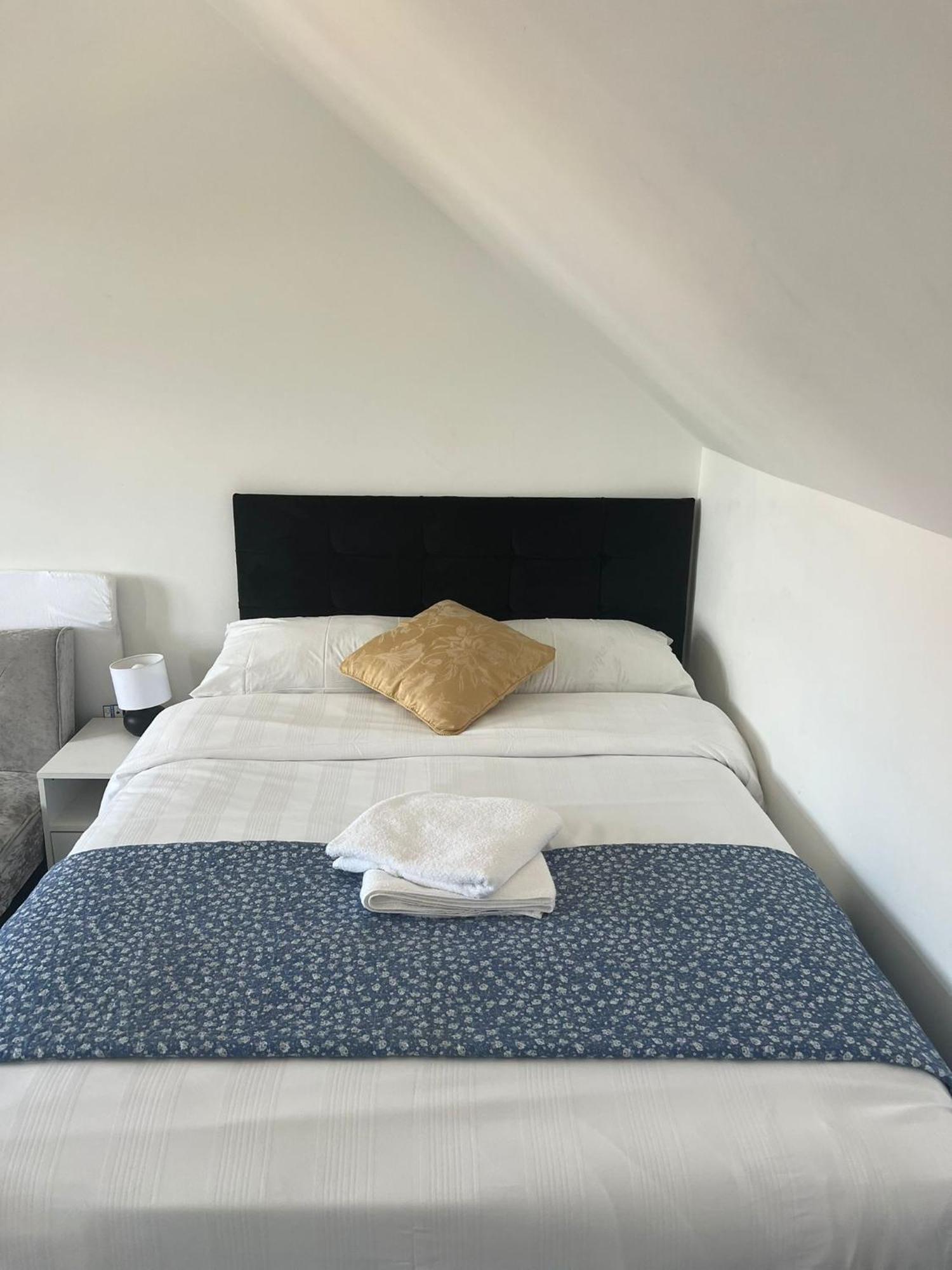 Starlet Property Wanstead ภายนอก รูปภาพ